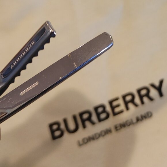 Burberry Tie Clip, metal, silver-tone, comes with baggie as pictured. - Picture 6 of 16
